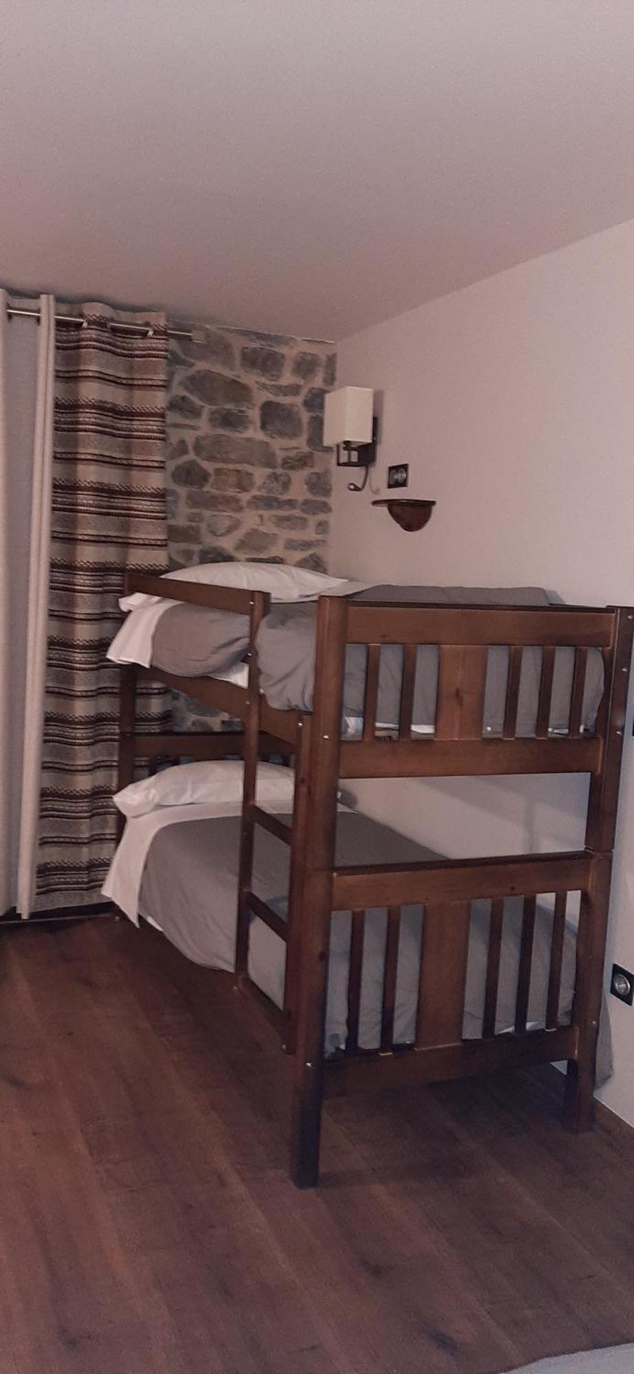 טורלה Hostel-Albergue Monte Perdido חדר תמונה
