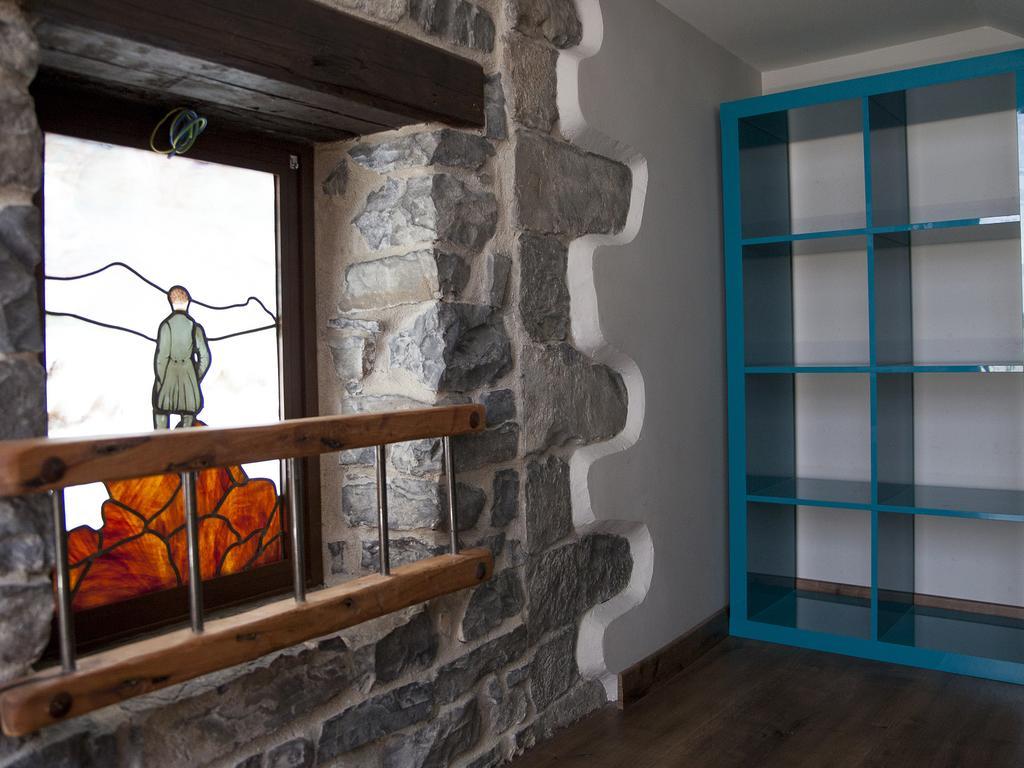 טורלה Hostel-Albergue Monte Perdido מראה חיצוני תמונה