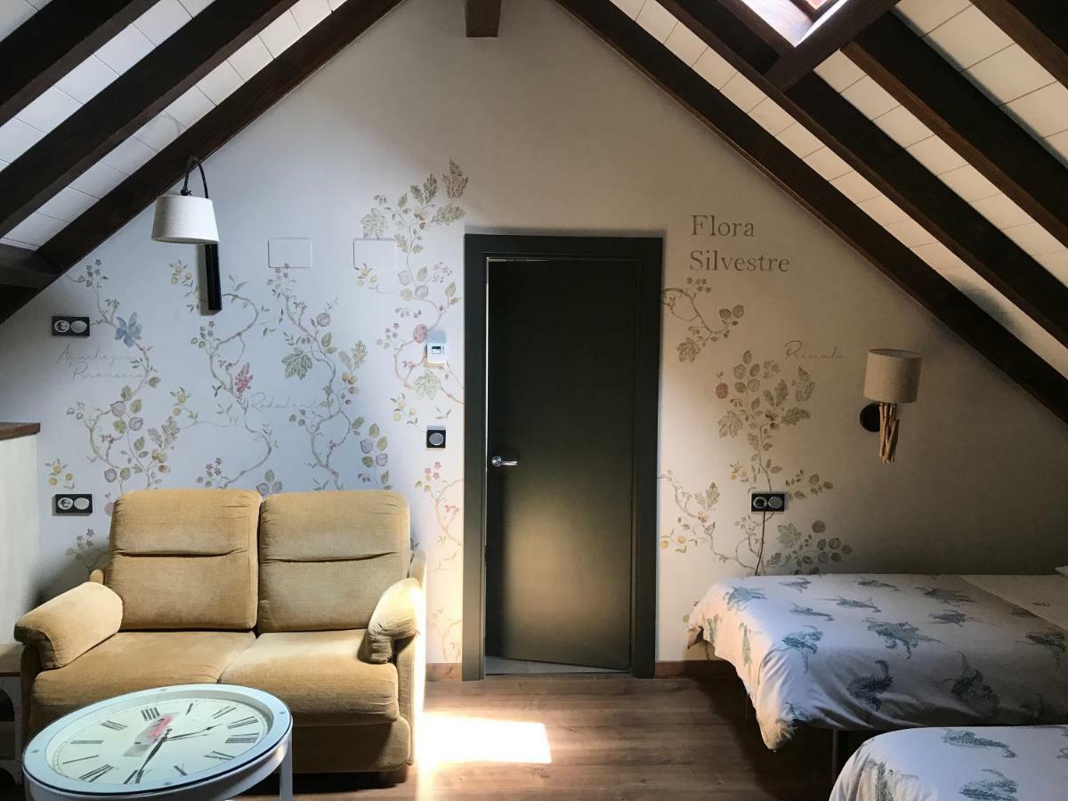 טורלה Hostel-Albergue Monte Perdido מראה חיצוני תמונה